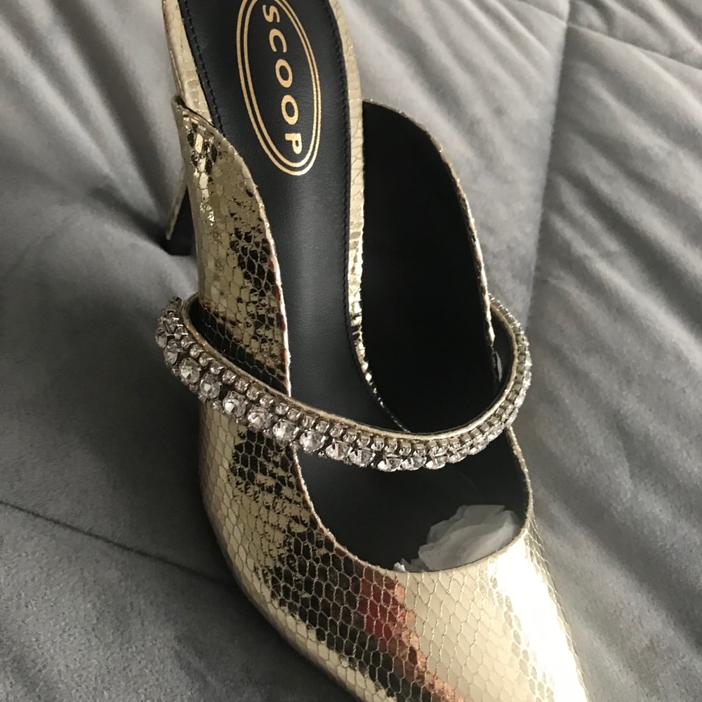 Gold shoes